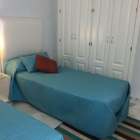 Beautiful 2 Bedroom Apartment @ Puerto Banus! 马尔韦利亚 外观 照片