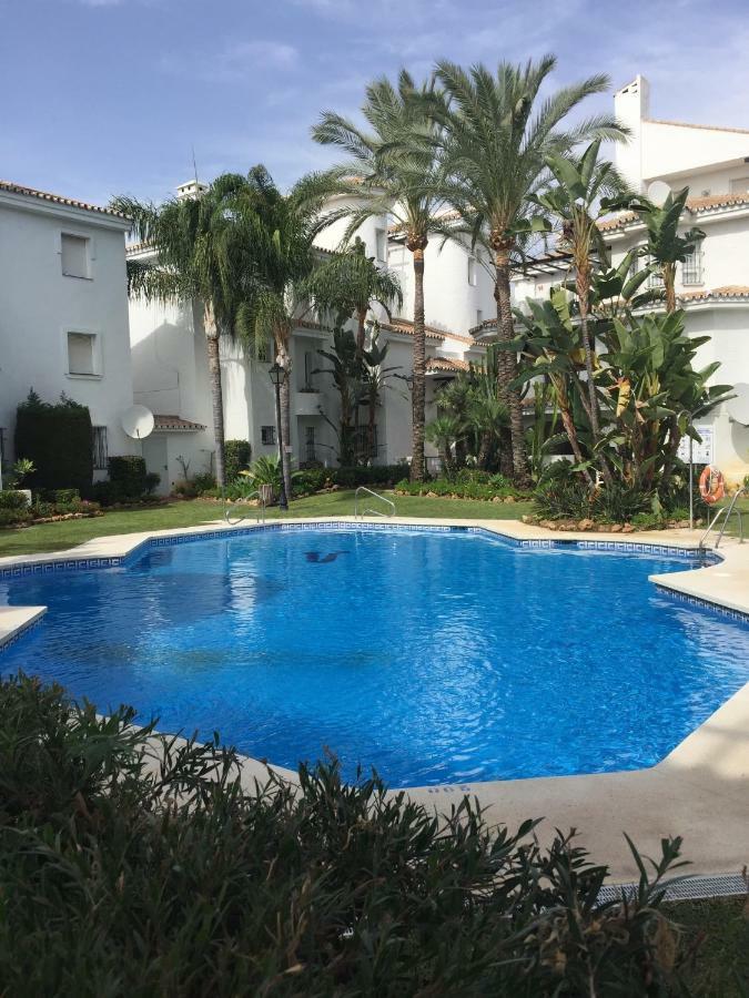 Beautiful 2 Bedroom Apartment @ Puerto Banus! 马尔韦利亚 外观 照片