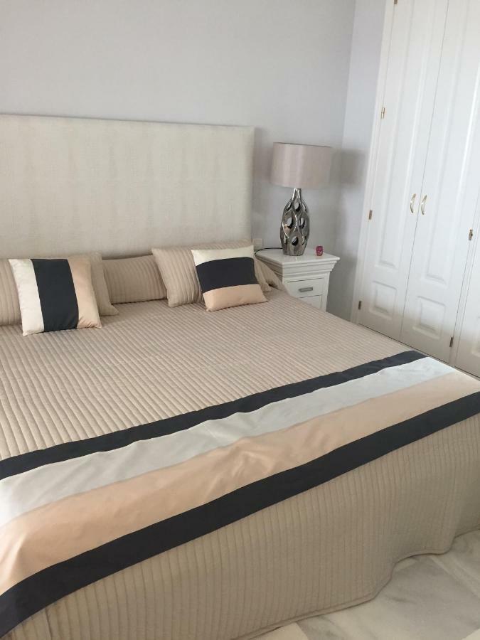 Beautiful 2 Bedroom Apartment @ Puerto Banus! 马尔韦利亚 外观 照片